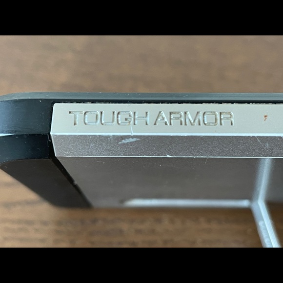 SPIGEN TOUGH ARMOR iPHONE 8 AND 7S PLUS CASE IN SATIN SILVER - Picture 6 of 14